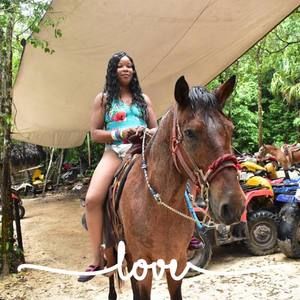 Meet your Posher, Charmony